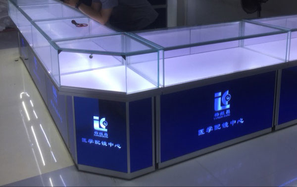 珠寶展示柜哪種材質好?